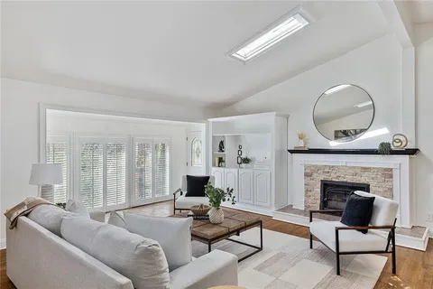 $925,000 | 565 Timberland Drive Northeast, Atlanta, GA 30342