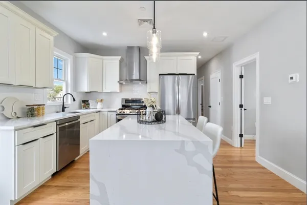 $5,000 | 20 Alston Street, Unit 20, Somerville, MA 02143