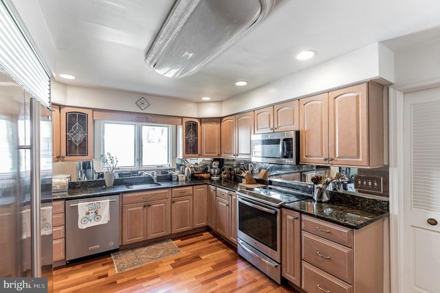 $820,000 | 1328 Grenox Road, Wynnewood, PA 19096