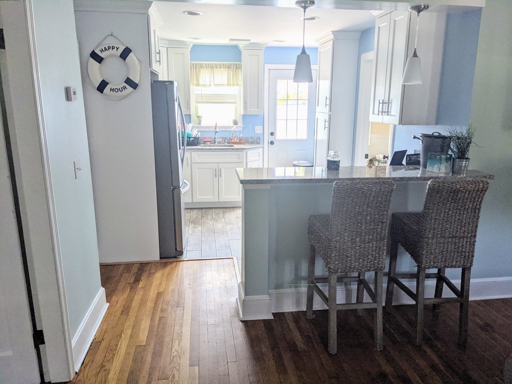 1516 Riverside Avenue Somerset, MA 02726 - Photo 12 of 22