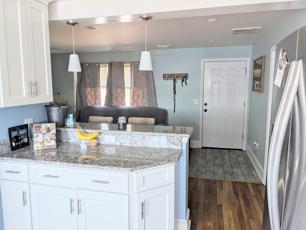 1516 Riverside Avenue Somerset, MA 02726 - Photo 15 of 22