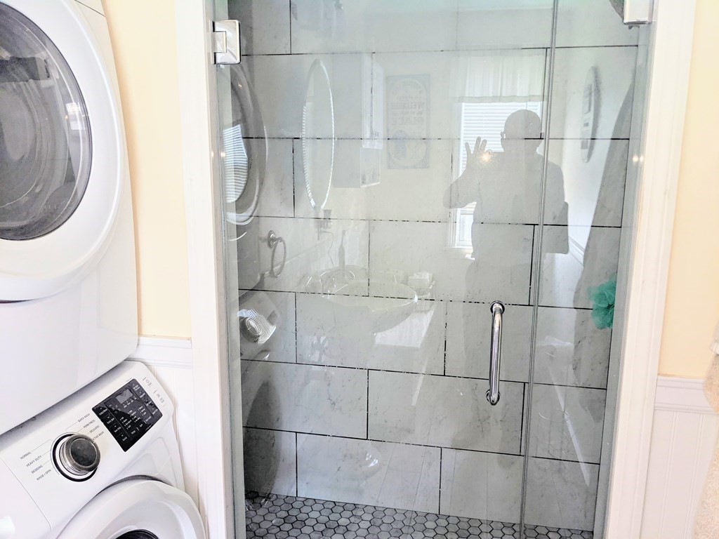 1516 Riverside Avenue Somerset, MA 02726 - Photo 19 of 22