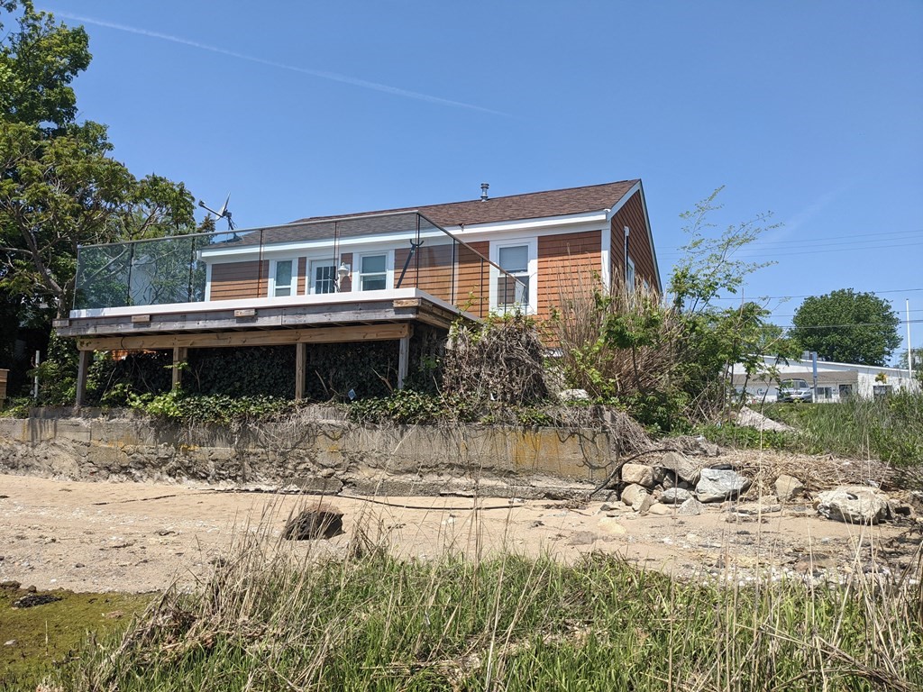 1516 Riverside Avenue Somerset, MA 02726 - Photo 8 of 22