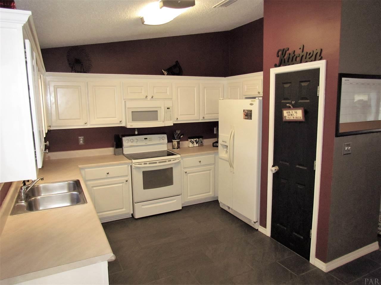 2748 Riverside Landing Drive Navarre, FL 32566 - Photo 8 of 19 Gallery Image 8