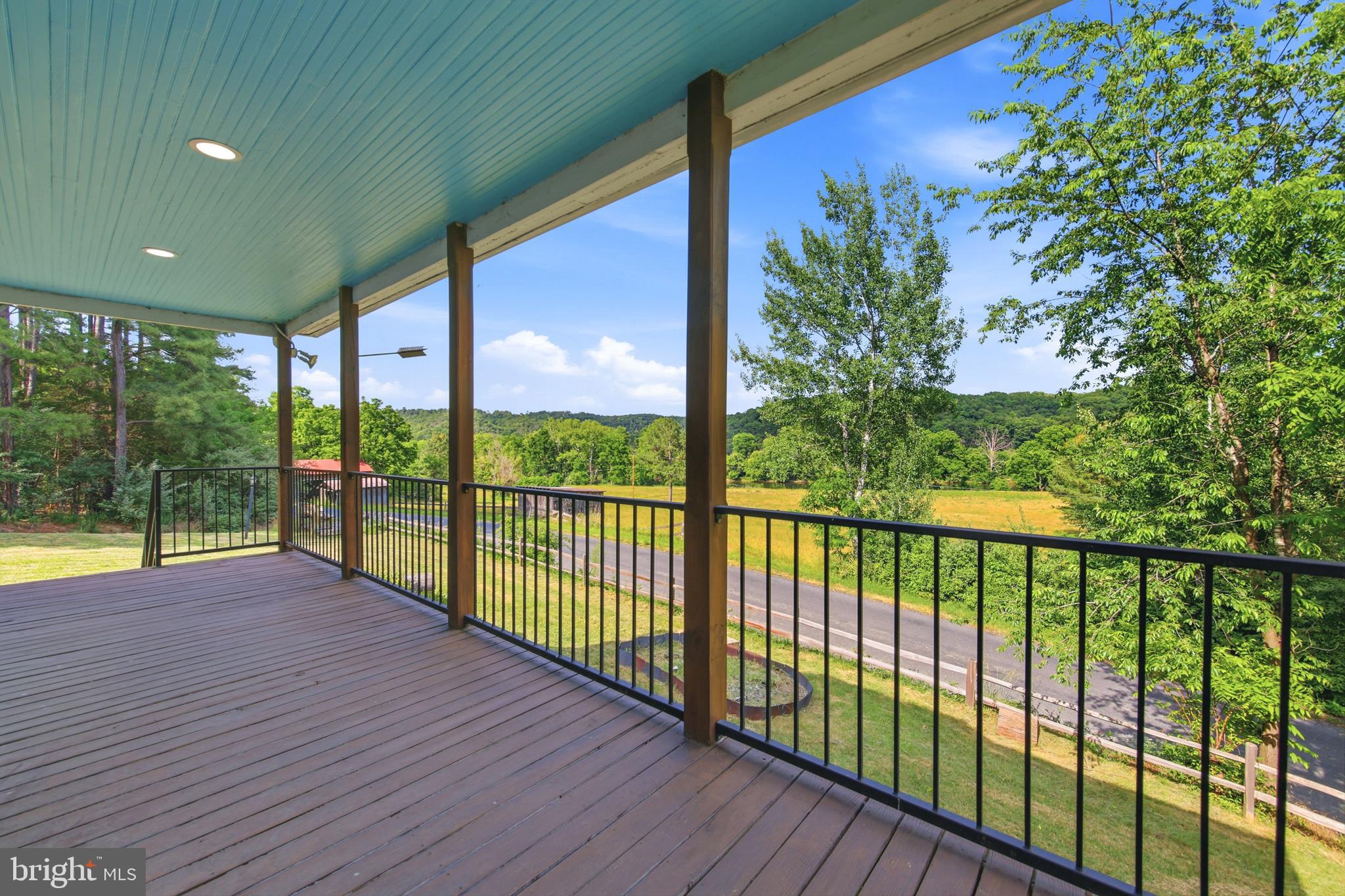 527 Panhandle Road Bentonville, VA 22610 - Photo 9 of 51