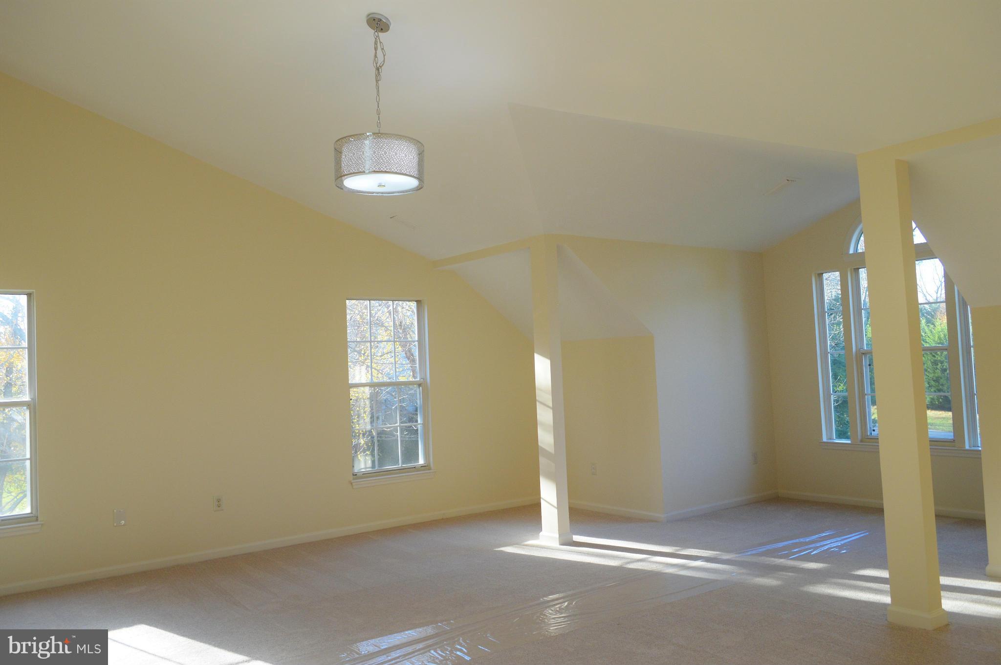 6404 Stream Valley Way Gaithersburg, MD 20882 - Photo 21 of 30 Welcome to your Master Retreat!