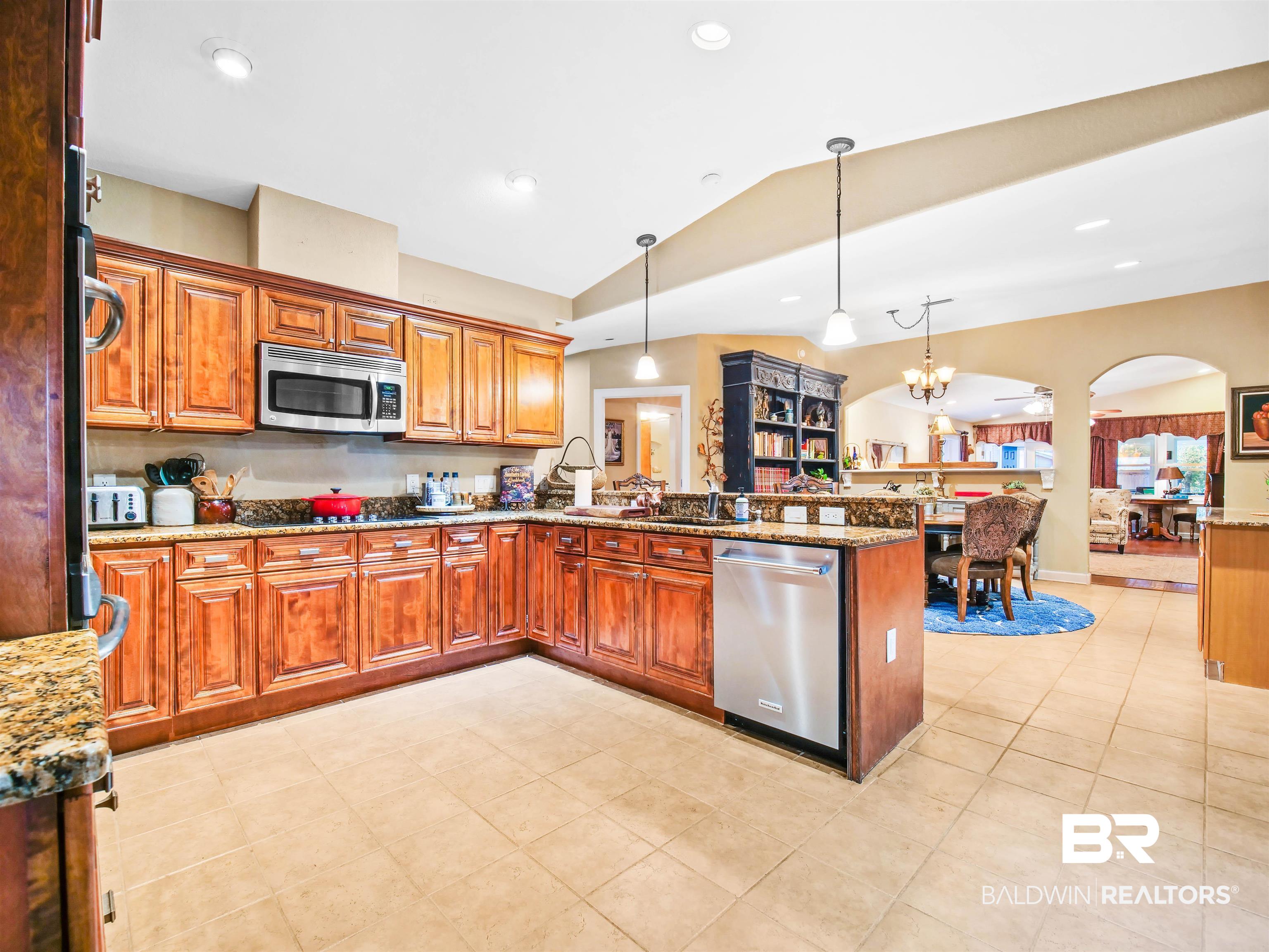 1001 North Alston Street Foley, AL 36535 - Photo 6 of 47