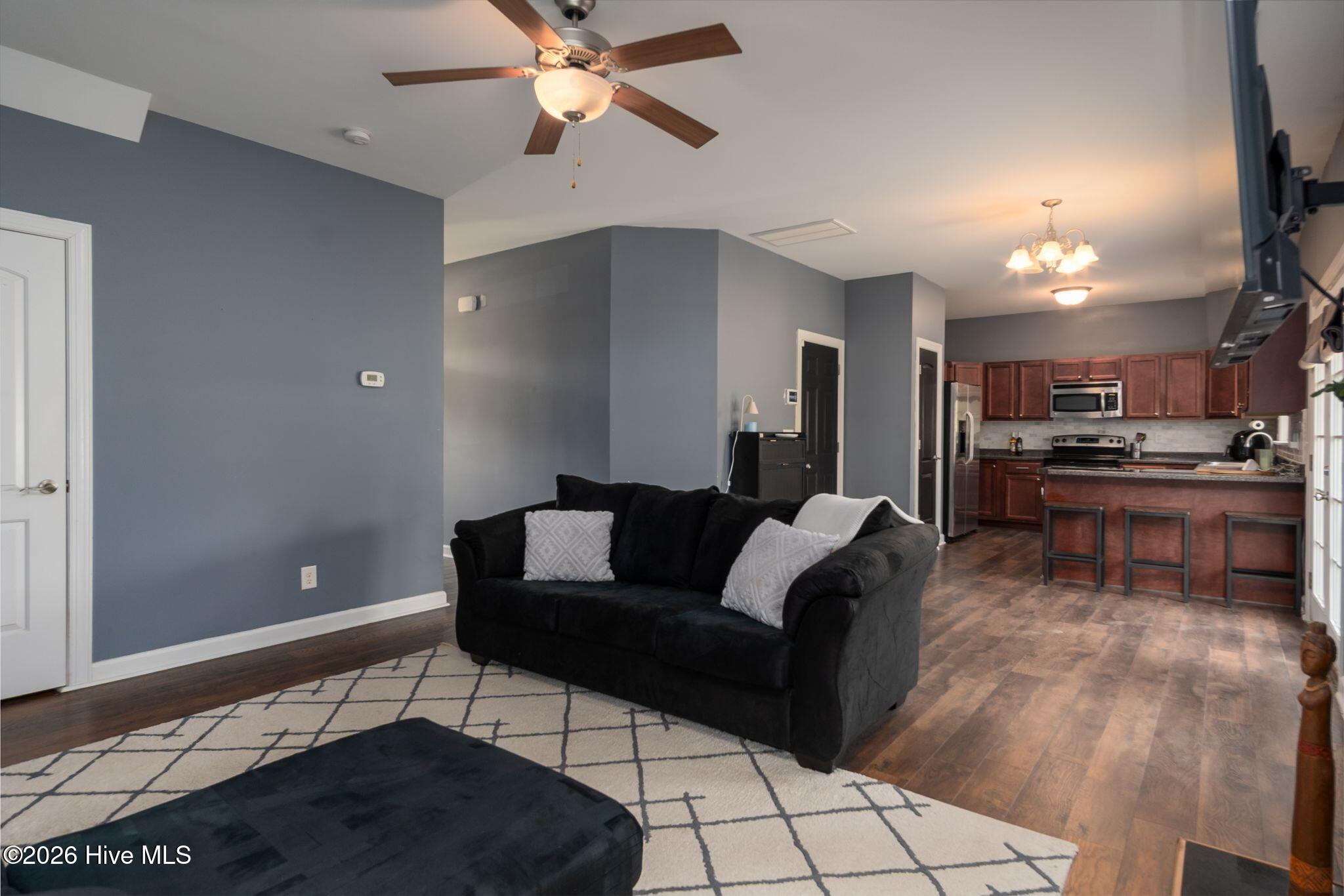 507 Sunset Strip Jacksonville, NC 28540 - Photo 14 of 54 507 Sunset Strip-14