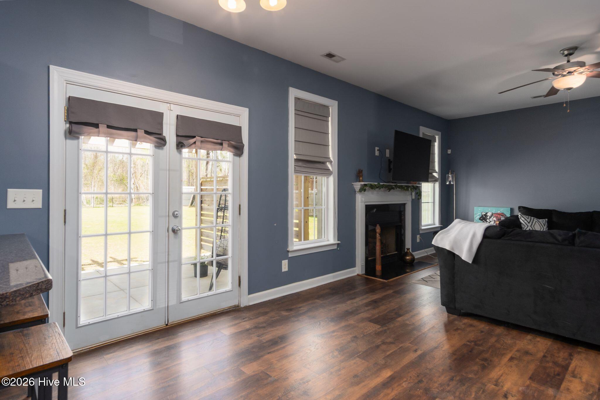 507 Sunset Strip Jacksonville, NC 28540 - Photo 17 of 54 507 Sunset Strip-17