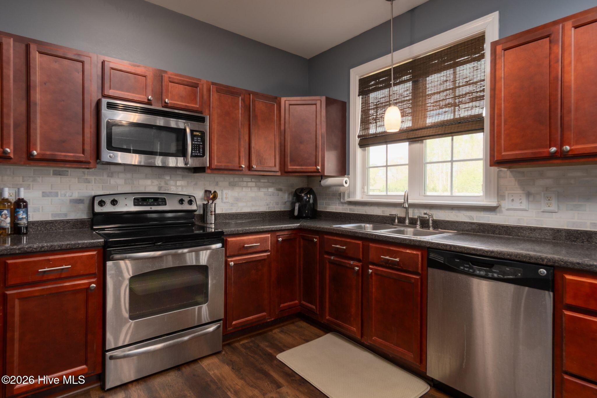 507 Sunset Strip Jacksonville, NC 28540 - Photo 19 of 54 507 Sunset Strip-19