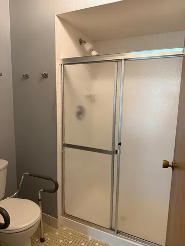 $275,000 | 801 79th Street, Unit 310, Darien, IL 60561