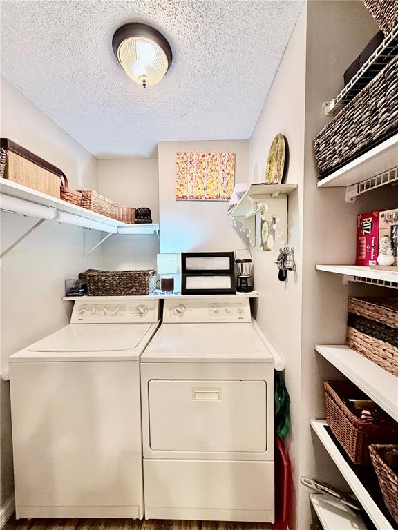 1001 Lennox Road West Palm Harbor, FL 34683 - Photo 16 of 27 a utility room with dryer and washer