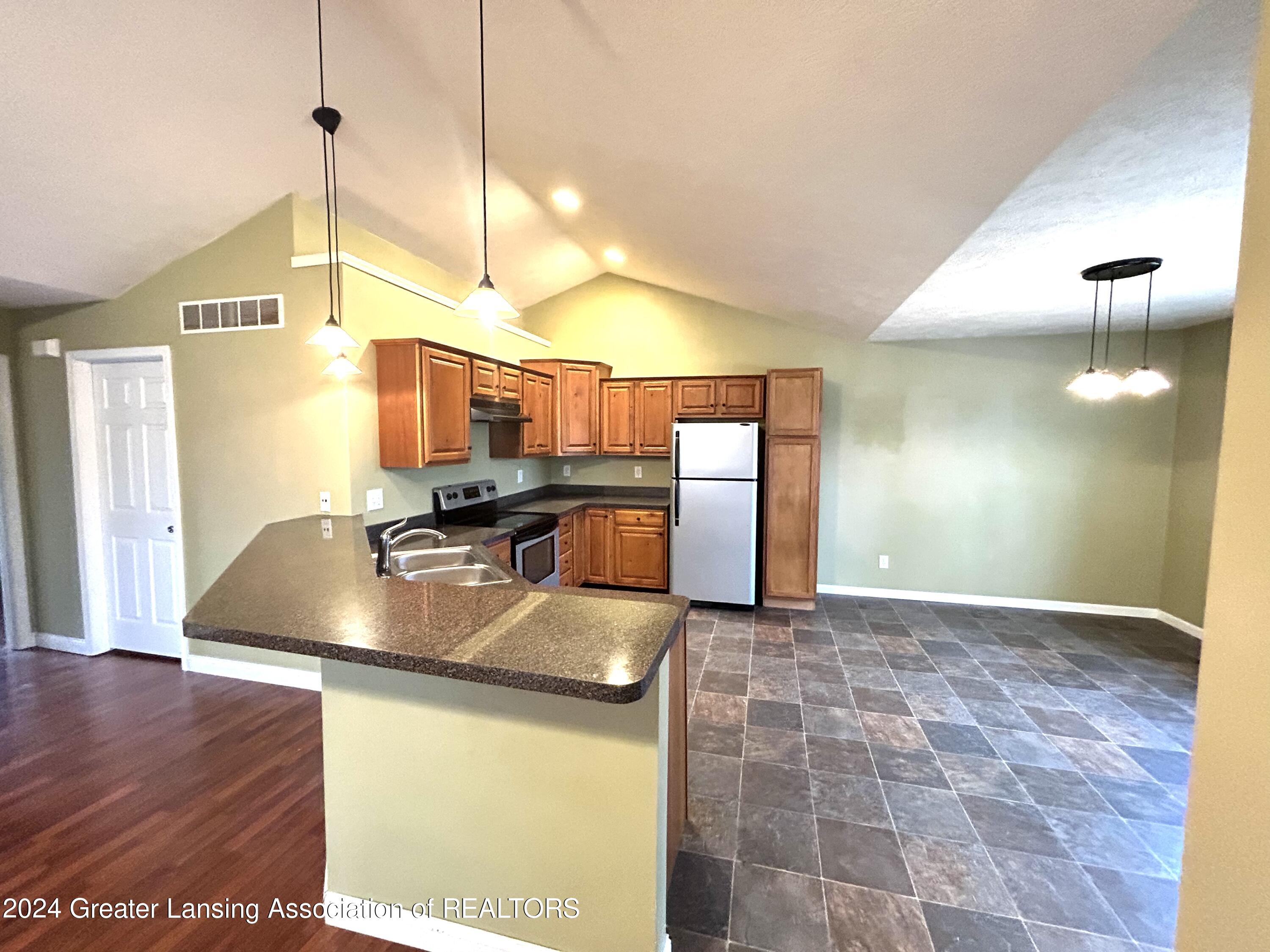 2612 East Cavanaugh Road Lansing, MI 48910 - Photo 9 of 29 Photo Mar 01 2024, 5 06 29 PM