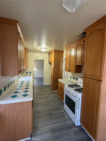 a view of a back yard of the house