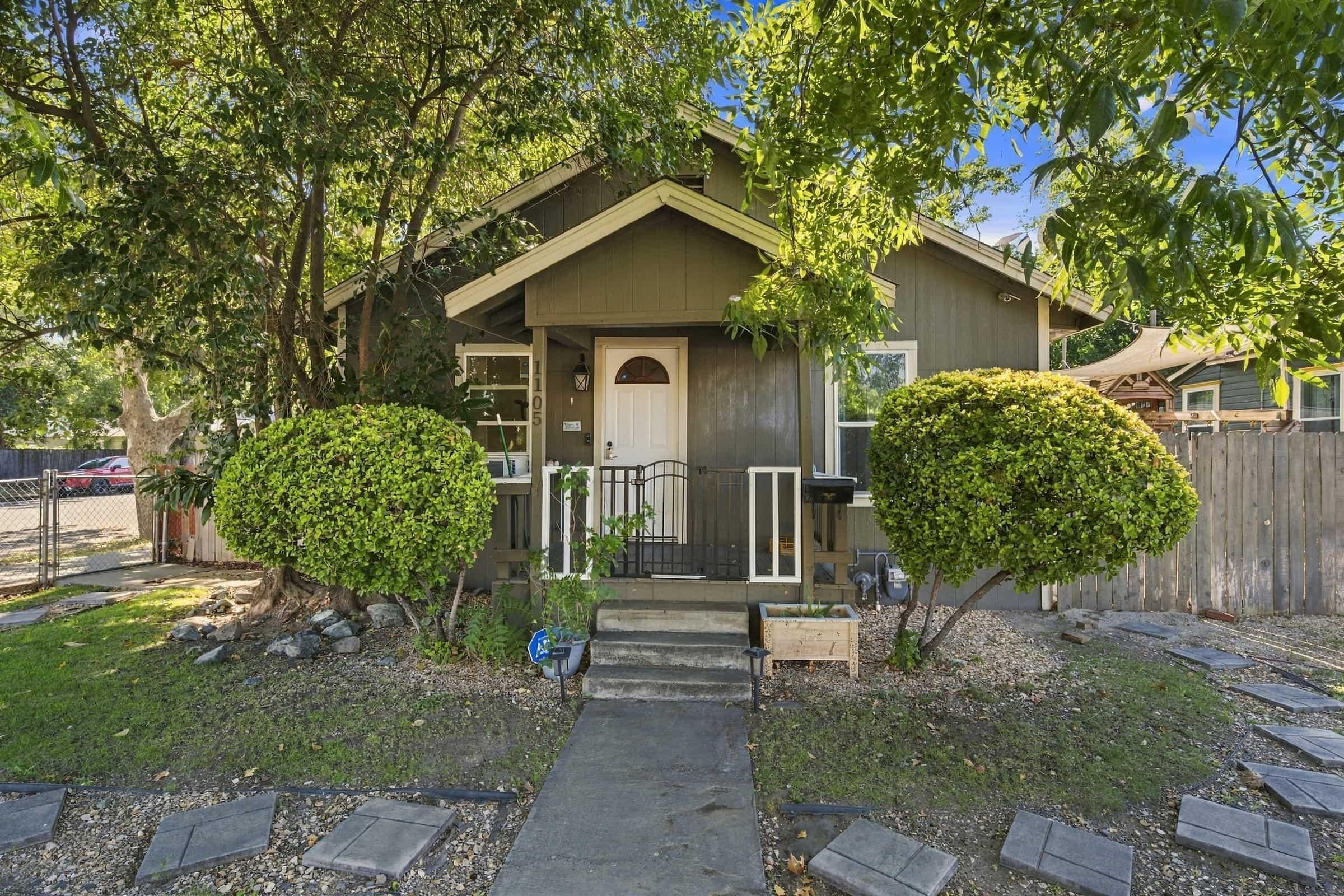 1105 Monroe Street Red Bluff, CA 96080 - Photo 1 of 26 Gallery Image 1