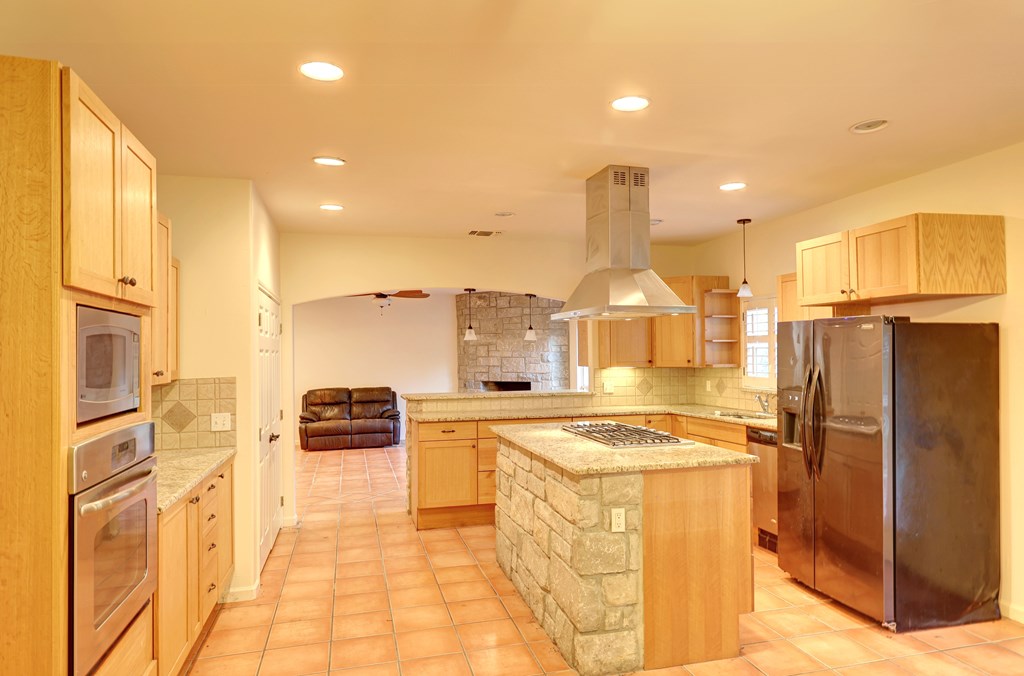 203 Rimrock Circle West Ingram, TX 78025 - Photo 12 of 23