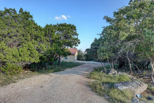 $479,000 | 203 Rimrock Circle West, Ingram, TX 78025