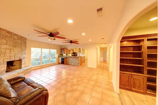 $479,000 | 203 Rimrock Circle West, Ingram, TX 78025