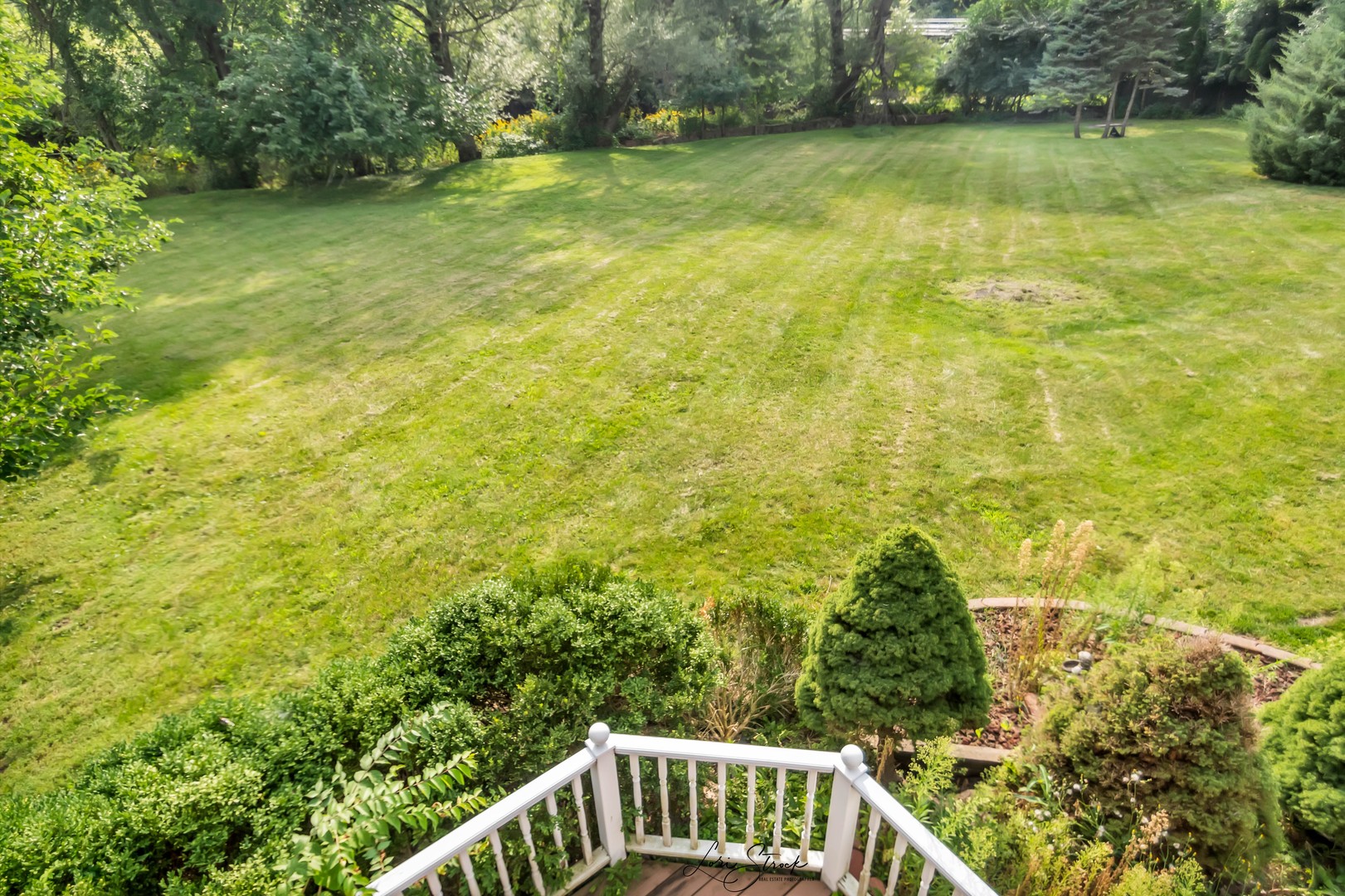 501 Marley Road New Lenox, IL 60451 - Photo 71 of 71 a view of a yard with a wooden fence