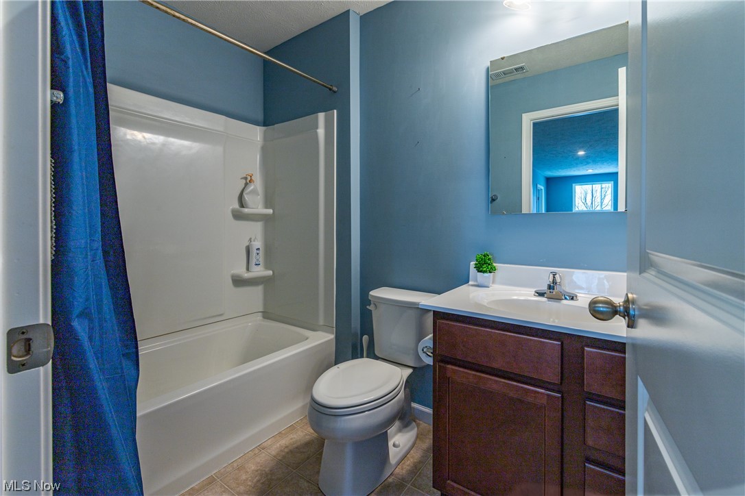 2219 Fowl Road Elyria, OH 44035 - Photo 15 of 34 Gallery Image 15