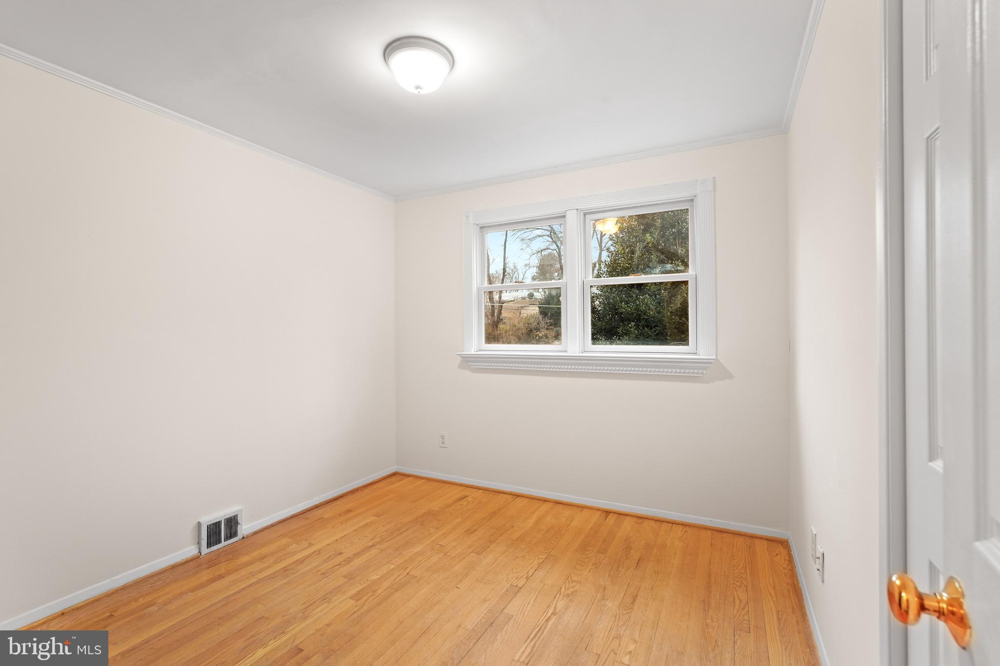 7423 Exmore Street Springfield, VA 22150 - Photo 20 of 39