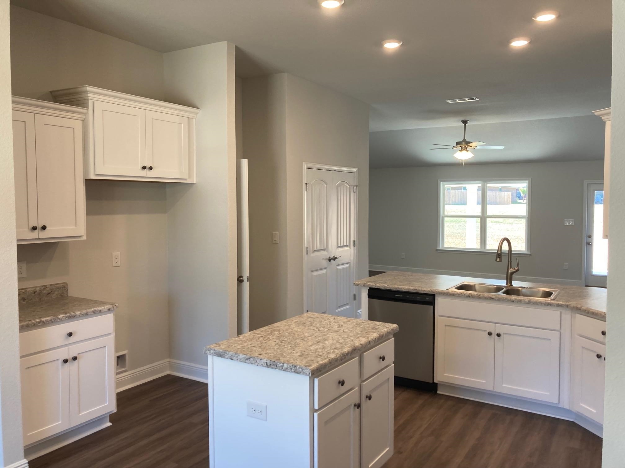 22833 Ridgewood Drive Robertsdale, AL 36567 - Photo 11 of 28