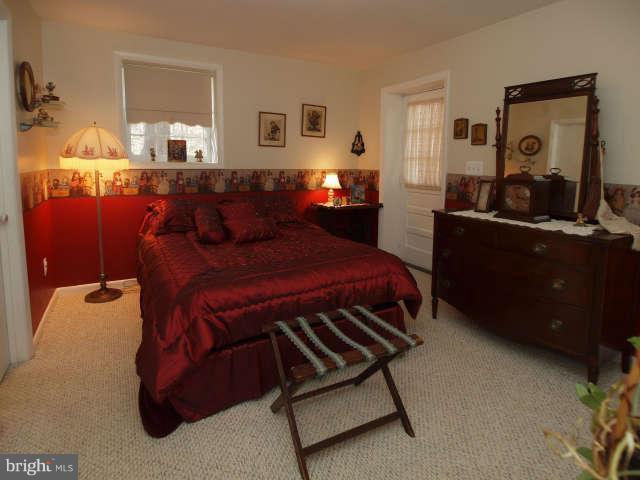 6396 Yates Ford Road Manassas, VA 20111 - Photo 18 of 27 Bedroom