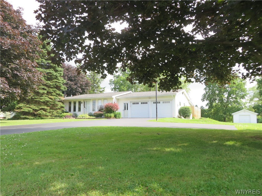 7972 Chestnut Ridge Road Royalton, NY 14067 - Photo 1 of 1