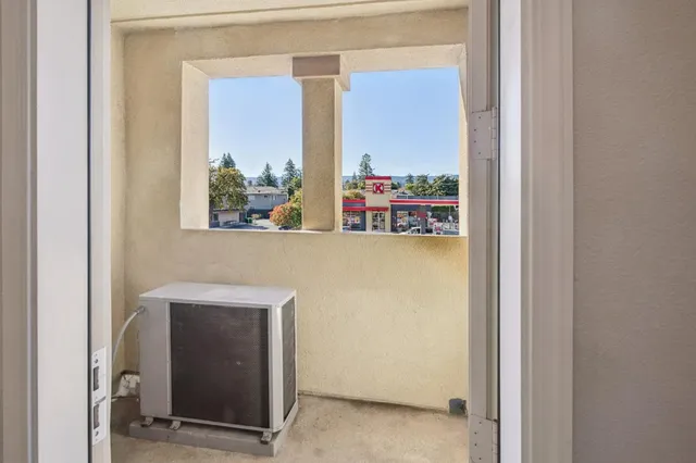 $3,975 | 605 El Camino Real, Redwood City, CA 94063