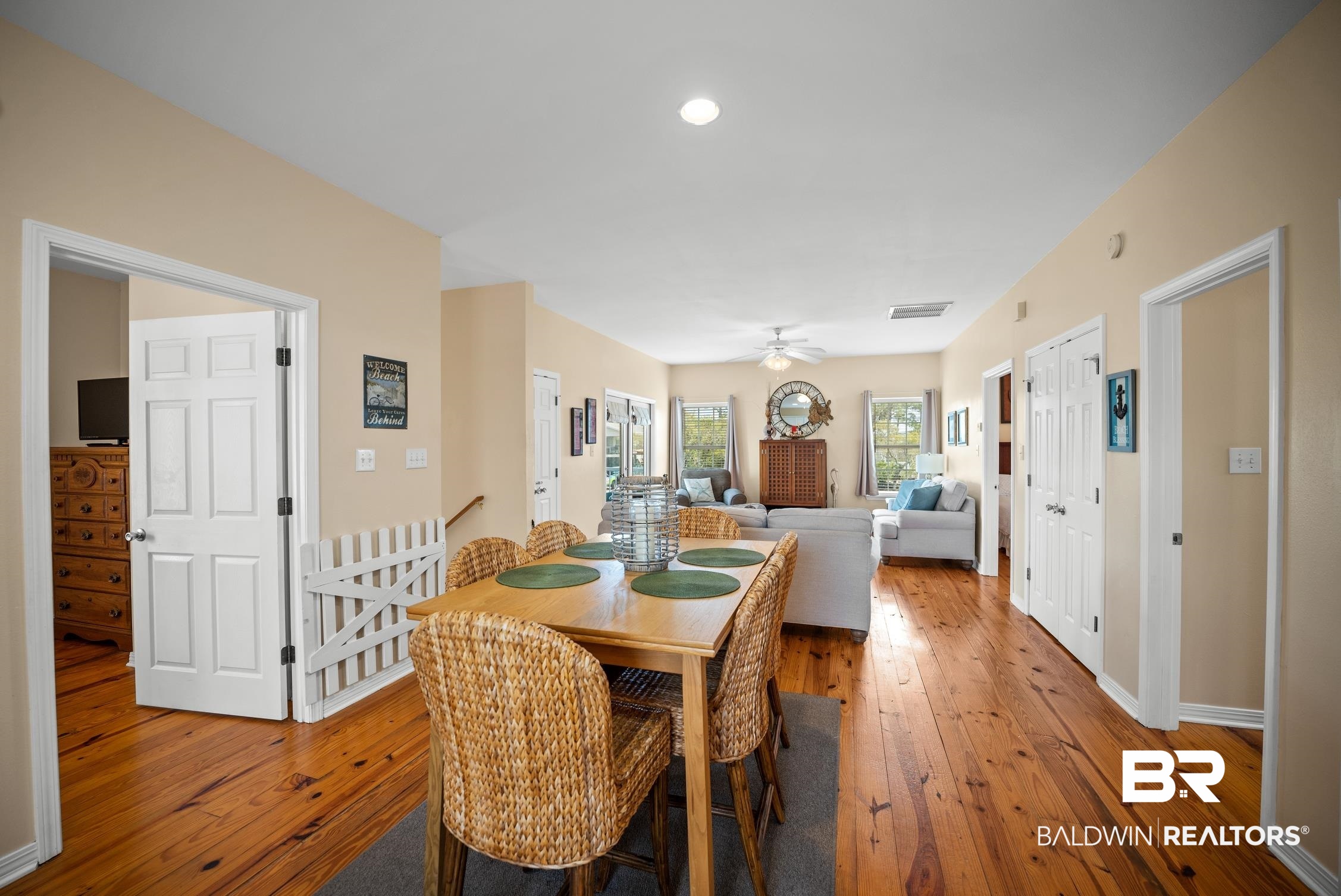 208 Windmill Ridge Road, Unit B Gulf Shores, AL 36542 - Photo 6 of 37 Dining and Kitchen