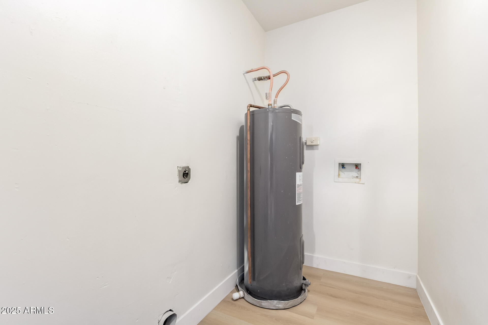 443 North Sycamore Mesa, AZ 85201 - Photo 36 of 42 a view of water heater room