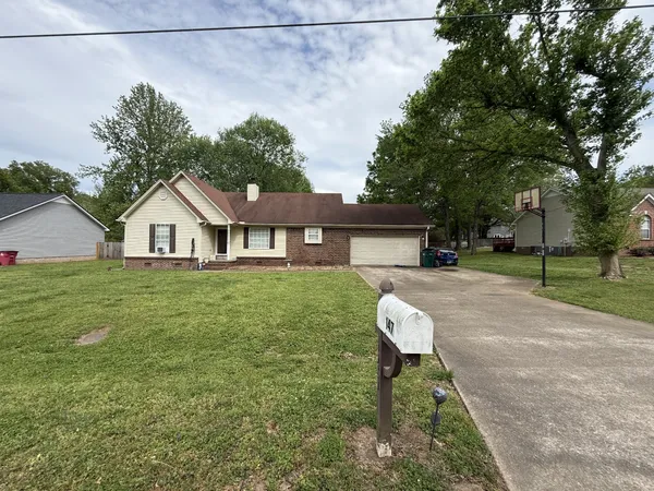 $219,000 | 147 Candlewick Drive, Jackson, TN 38305