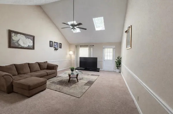 $219,000 | 147 Candlewick Drive, Jackson, TN 38305