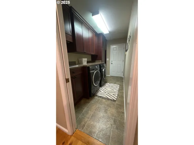 $675,000 | 126 Songbird Court, Roseburg, OR 97470