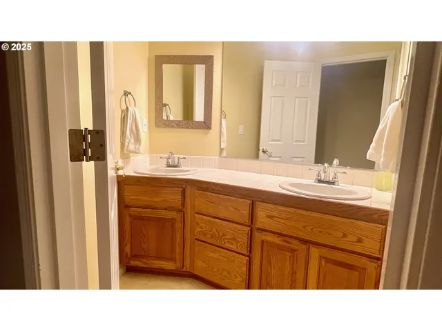 $675,000 | 126 Songbird Court, Roseburg, OR 97470