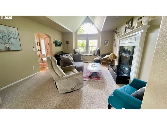 $675,000 | 126 Songbird Court, Roseburg, OR 97470