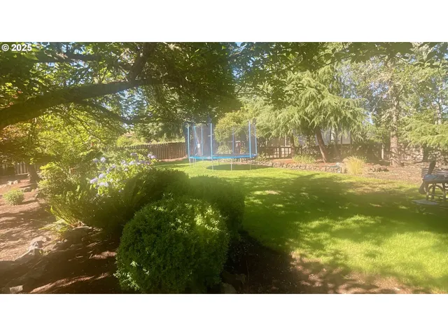$675,000 | 126 Songbird Court, Roseburg, OR 97470
