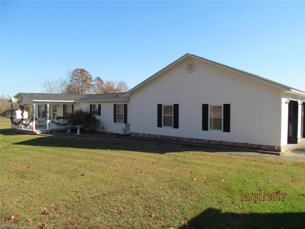 4167 Rockford Road Dobson, NC 27017 - Photo 2 of 28 Gallery Image 2