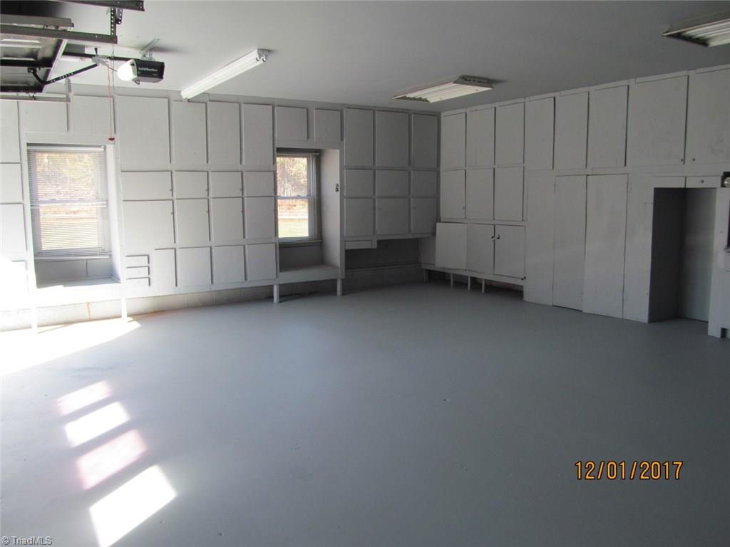 4167 Rockford Road Dobson, NC 27017 - Photo 11 of 28 Gallery Image 11