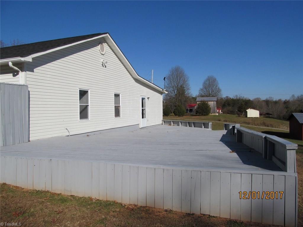 4167 Rockford Road Dobson, NC 27017 - Photo 10 of 28 Gallery Image 10