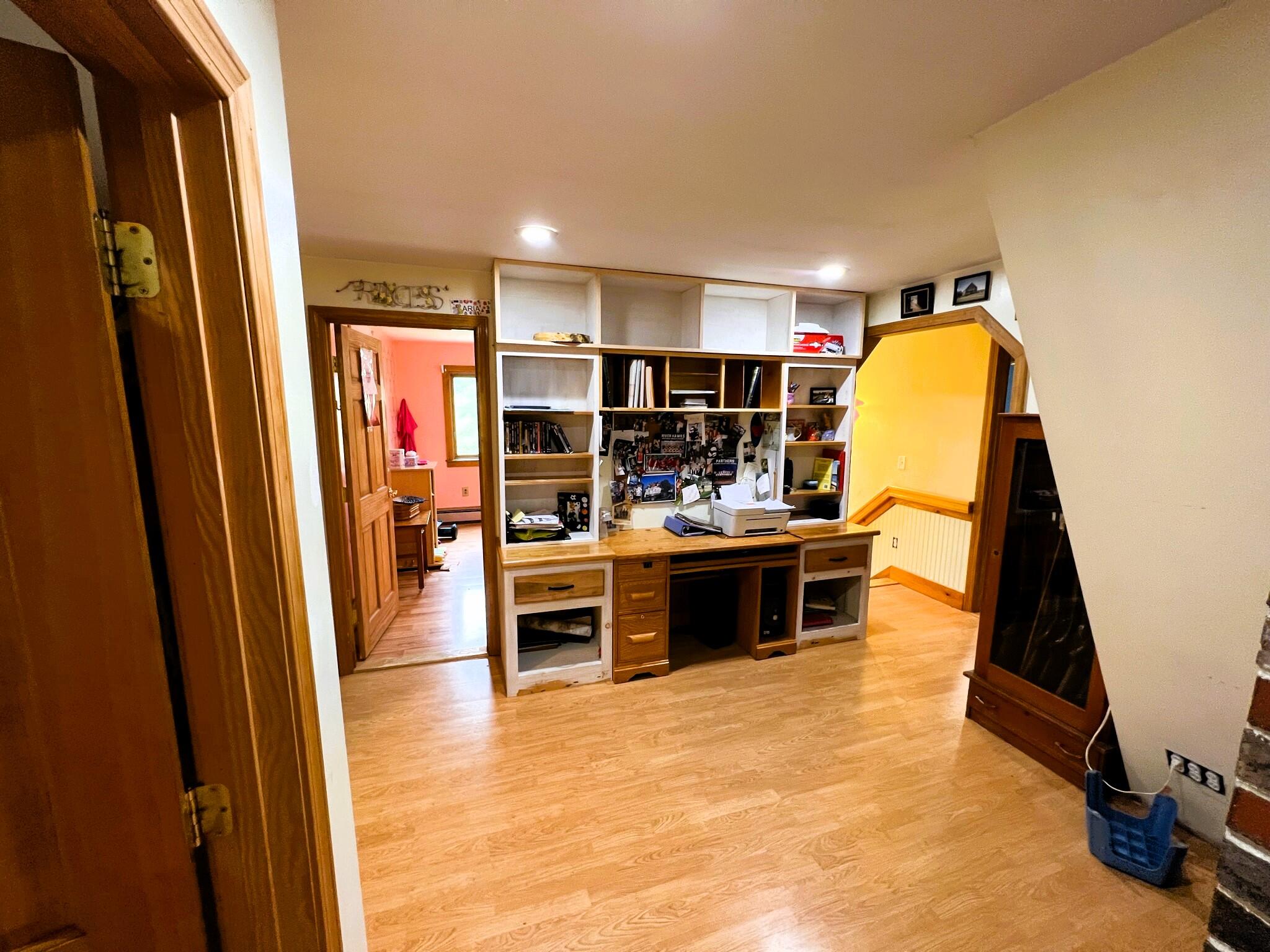 1530 Wagner Bridge Road Waldoboro, ME 04572 - Photo 5 of 18 Office Area