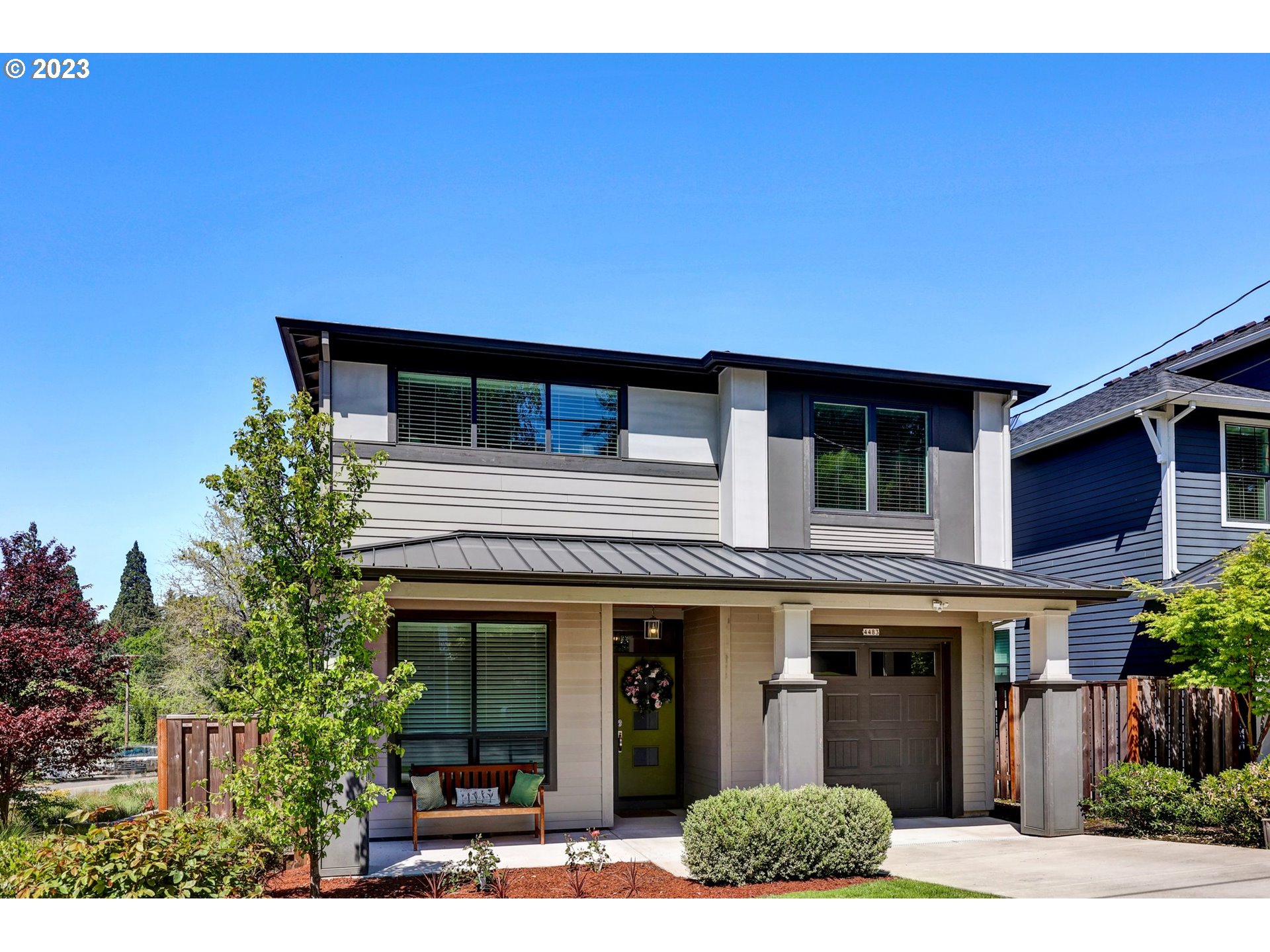 4483 Southwest Carson Street Portland, OR 97219 - Photo 1 of 20 Gallery Image 1