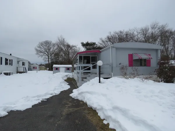 $140,000 | 49 Eastbridge Road, Taunton, MA 02780