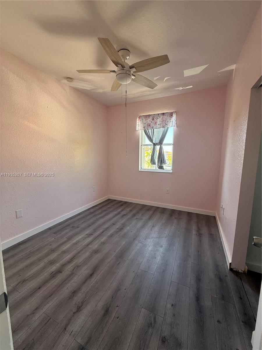 1271 Northeast 40th Road, Unit 1271 Homestead, FL 33033 - Photo 13 of 15