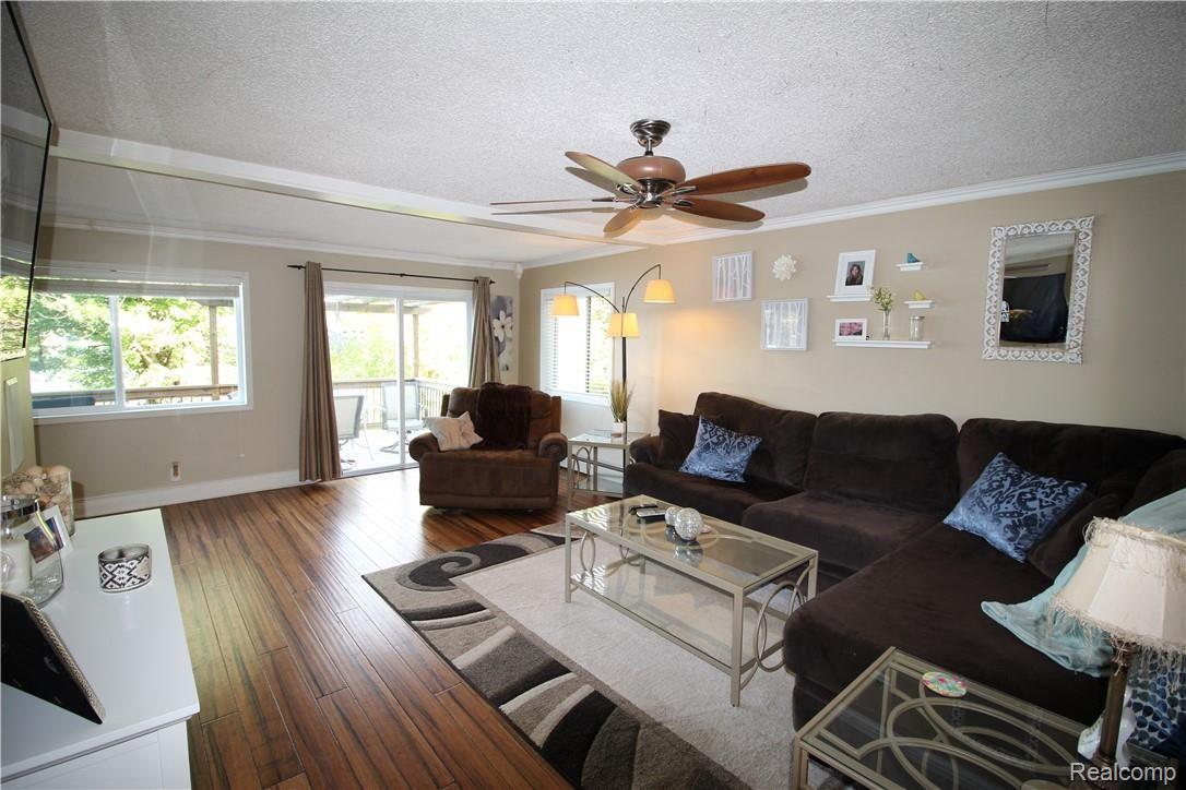 15059 McCaslin Lake Road Linden, MI 48451 - Photo 14 of 25 039.JPG
