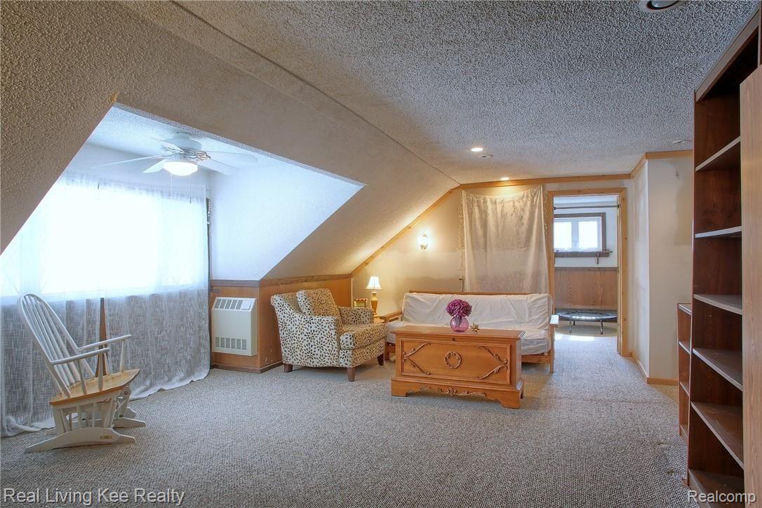 68125 Dequindre Road Oakland, MI 48363 - Photo 31 of 40 31-Bonus Room.jpg