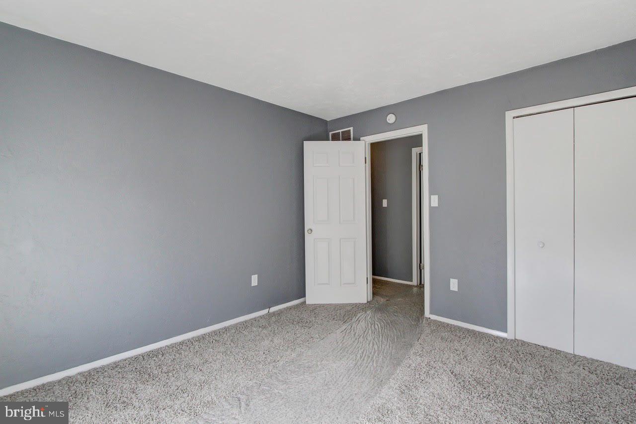 320 Norhurst Road York, PA 17402 - Photo 14 of 22 Gallery Image 14