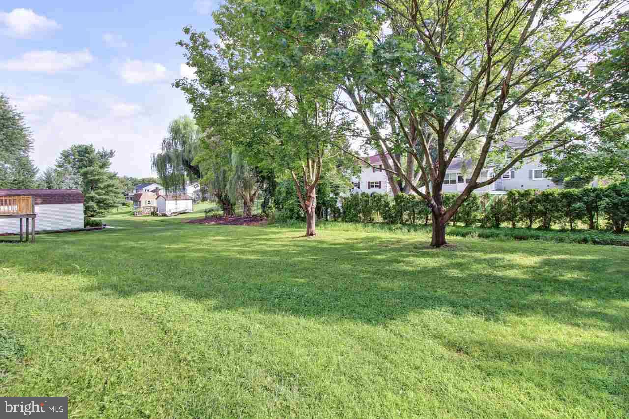 320 Norhurst Road York, PA 17402 - Photo 20 of 22 Gallery Image 20