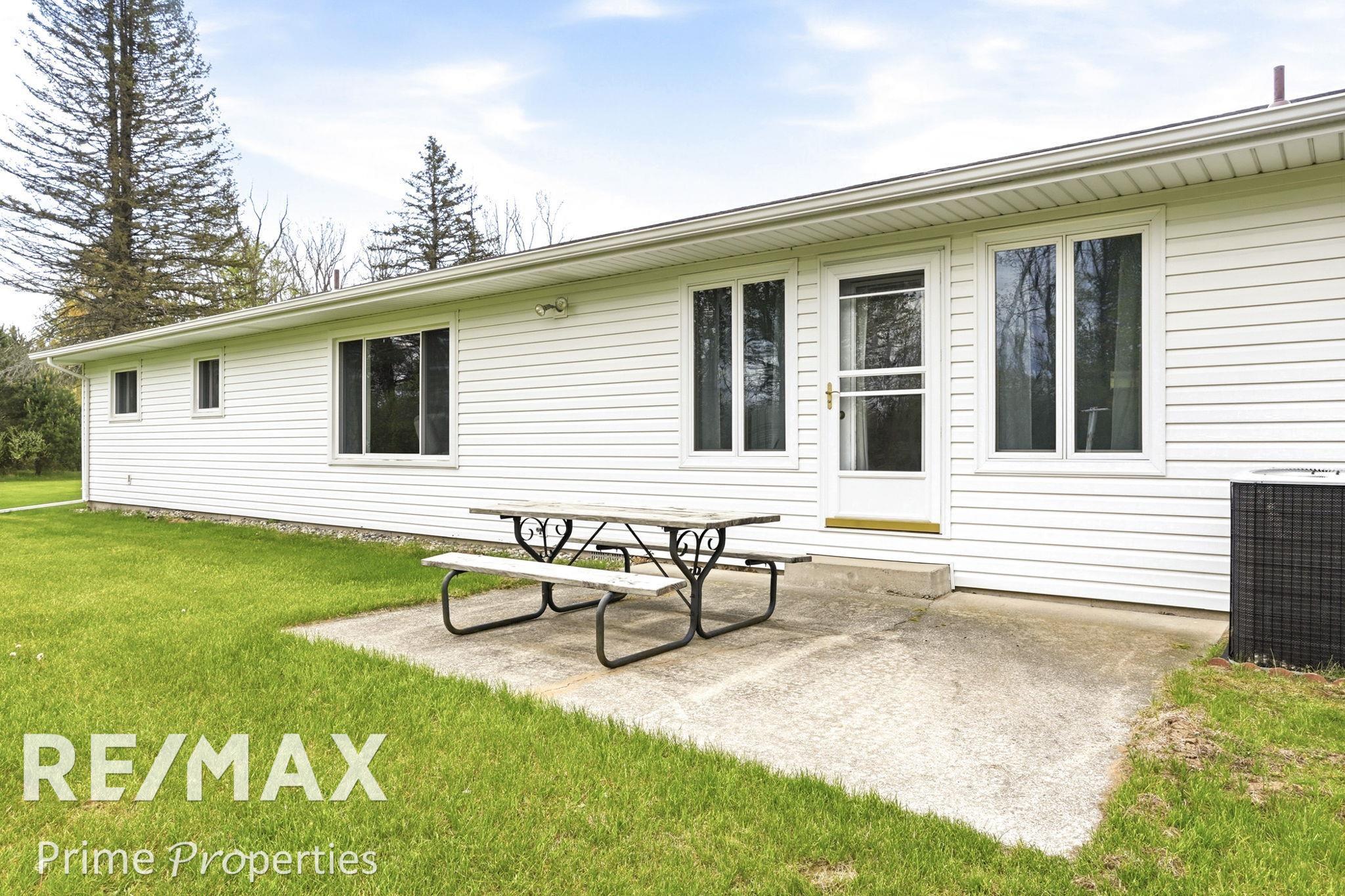 4301 Curtis Road Birch Run, MI 48415 - Photo 41 of 59 50208296-340ecad1-56bf-4396-bc70-9d345816a3ae.JPG