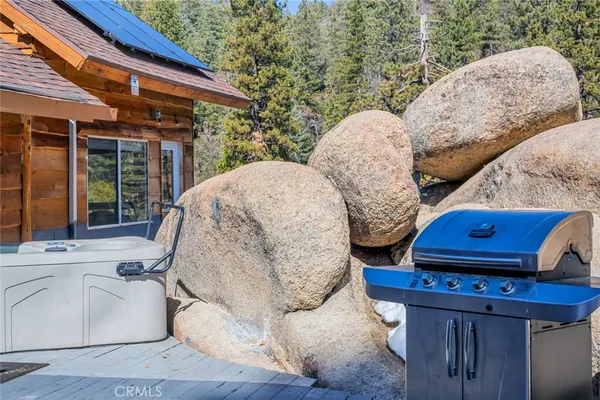 $575,000 | 33141 Big Bear Lake, Running Springs, CA 92382